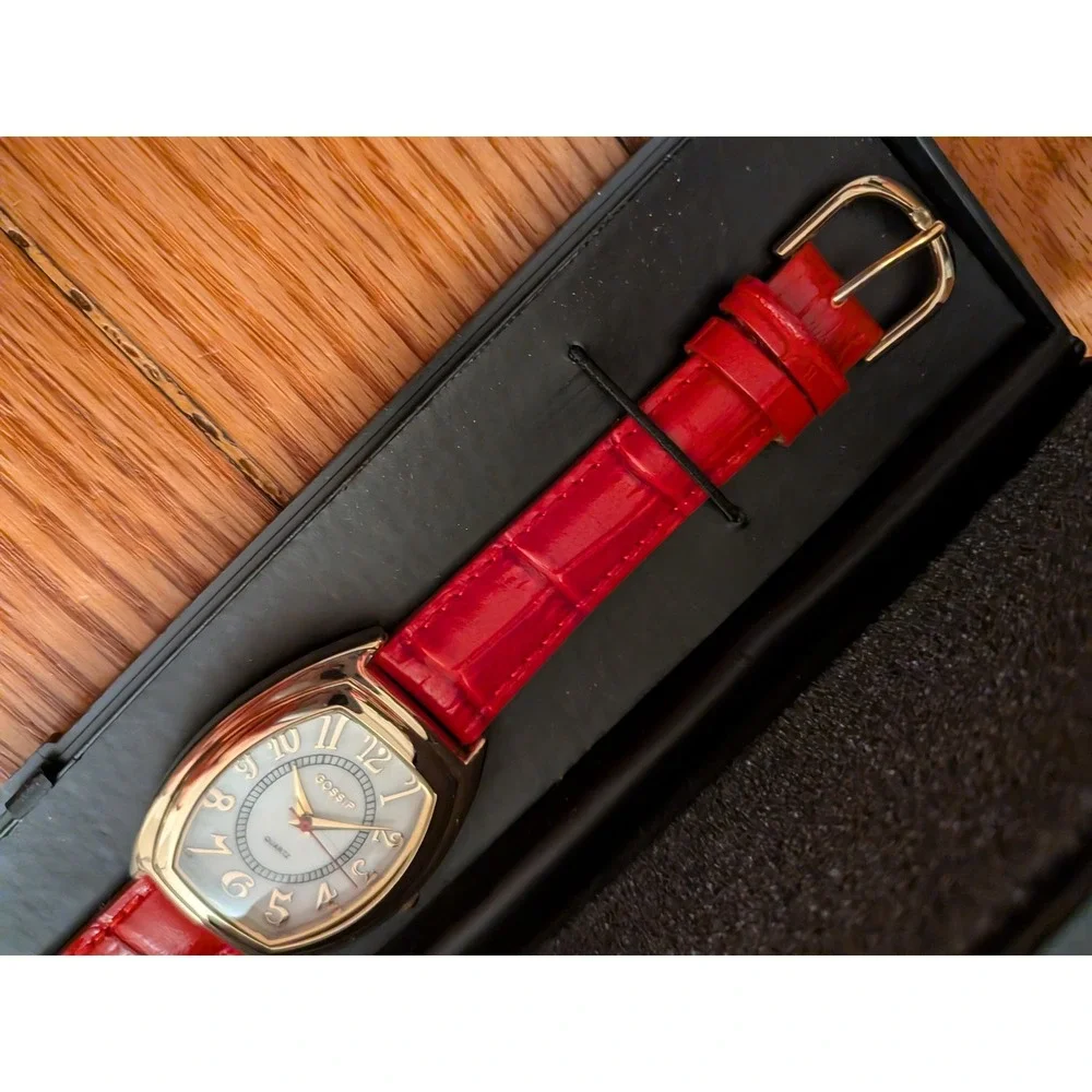 Gossip Womens Quartz Watch‎ Red Croc Embossed Leather Gold Tonneau Case New Box